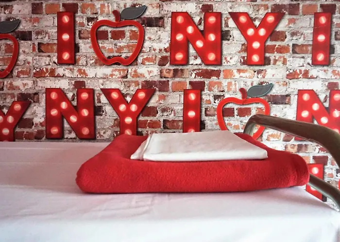 Oops! Latin Quarter By HiphophostelsBoutique Hotel